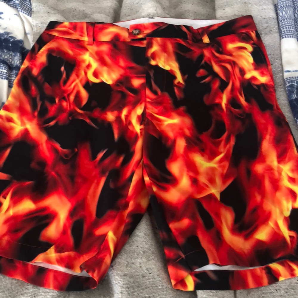 Loudmouth men’s golf shorts